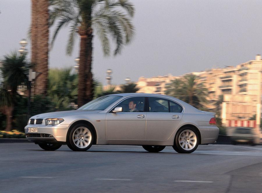  BMW 7-Series 2002 года  (фото 21 из 79)
